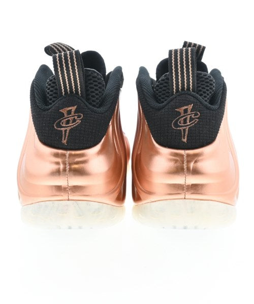 NIKE รองเท้าผ้าใบ