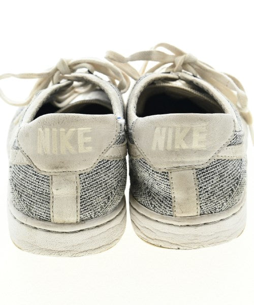 NIKE รองเท้าผ้าใบ