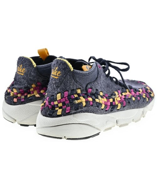 NIKE รองเท้าผ้าใบ