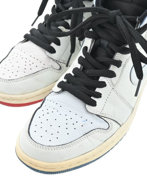 NIKE รองเท้าผ้าใบ