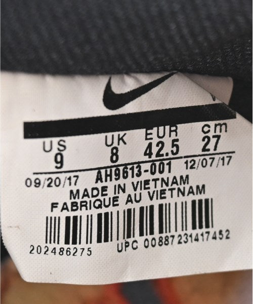 NIKE รองเท้าผ้าใบ