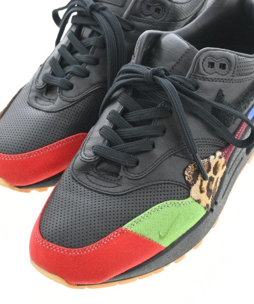 NIKE รองเท้าผ้าใบ