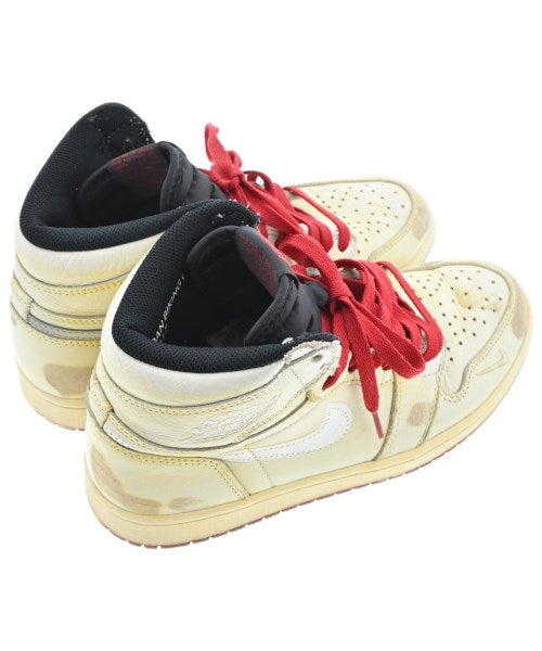 NIKE รองเท้าผ้าใบ