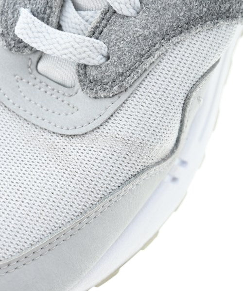 NIKE รองเท้าผ้าใบ