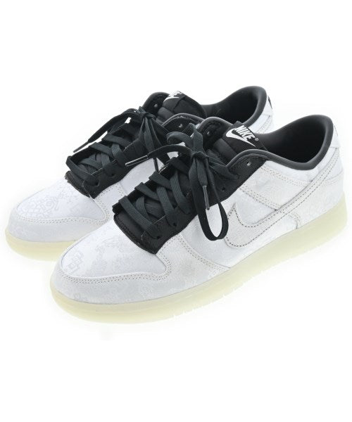 NIKE รองเท้าผ้าใบ