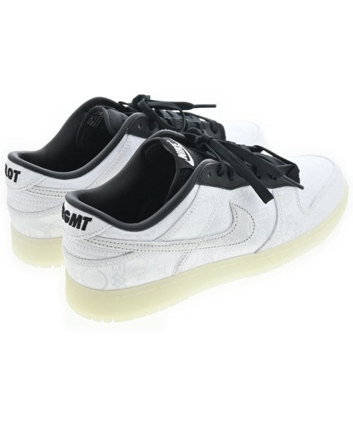NIKE รองเท้าผ้าใบ