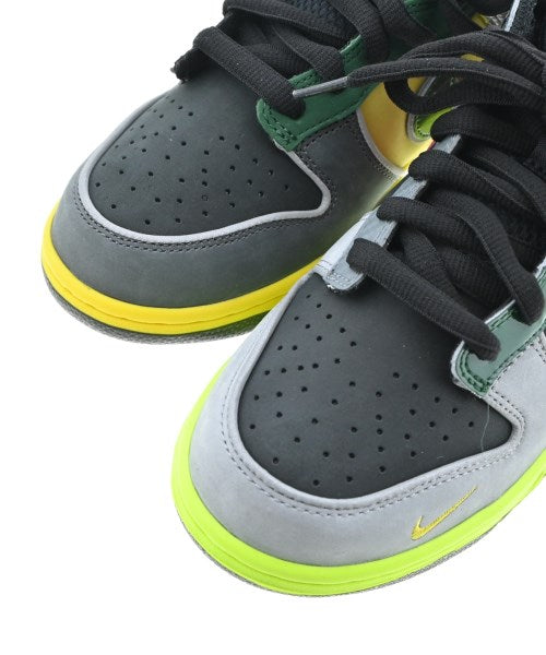 NIKE รองเท้าผ้าใบ
