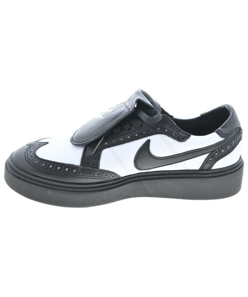 NIKE รองเท้าผ้าใบ