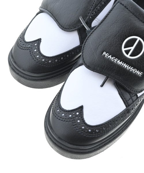 NIKE รองเท้าผ้าใบ