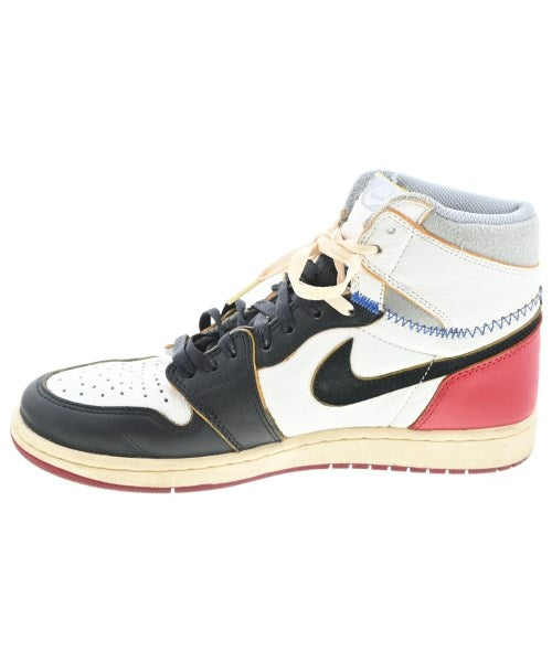 NIKE รองเท้าผ้าใบ