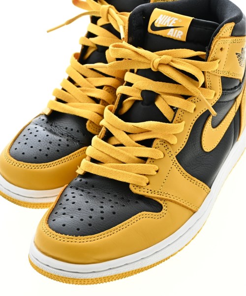 NIKE รองเท้าผ้าใบ
