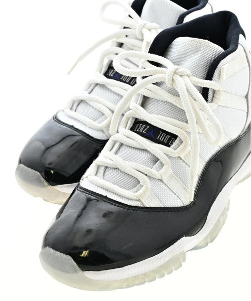 NIKE รองเท้าผ้าใบ