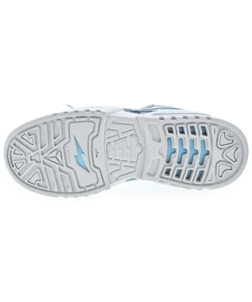 NIKE รองเท้าผ้าใบ