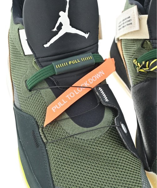 NIKE รองเท้าผ้าใบ