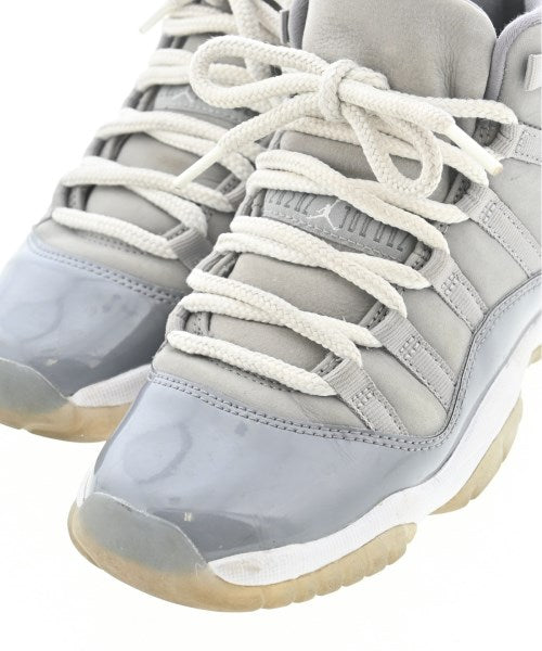 NIKE รองเท้าผ้าใบ