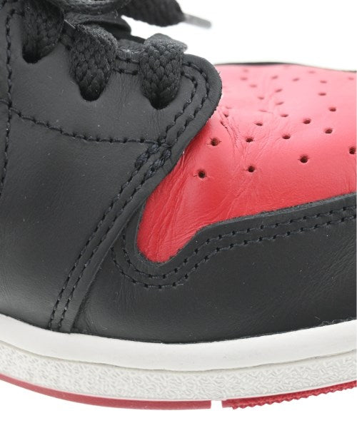 NIKE รองเท้าผ้าใบ