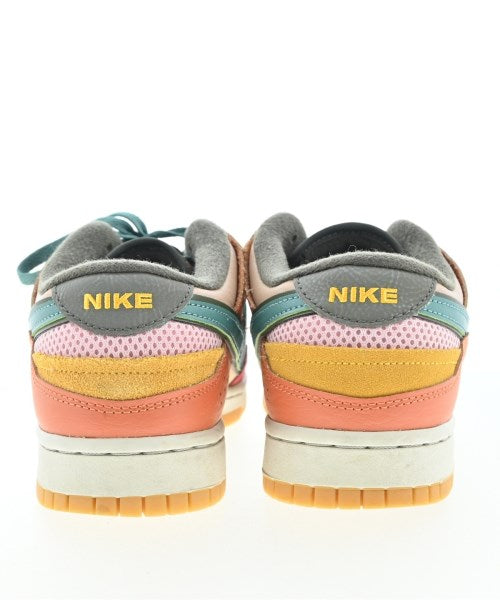 NIKE รองเท้าผ้าใบ