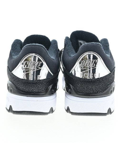 NIKE รองเท้าผ้าใบ