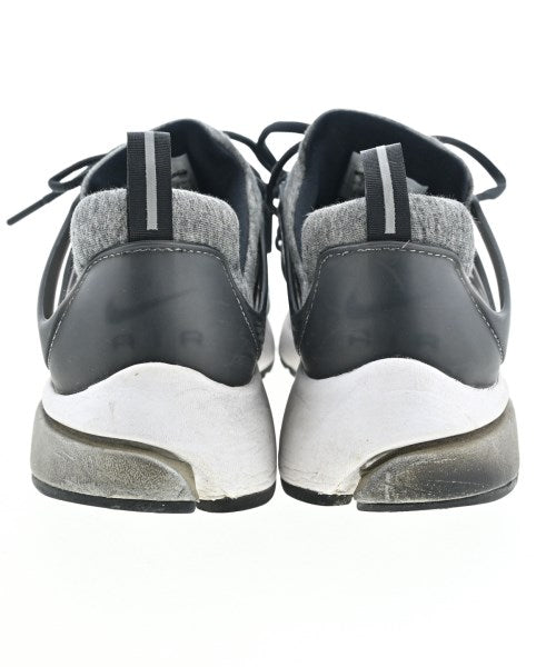NIKE รองเท้าผ้าใบ