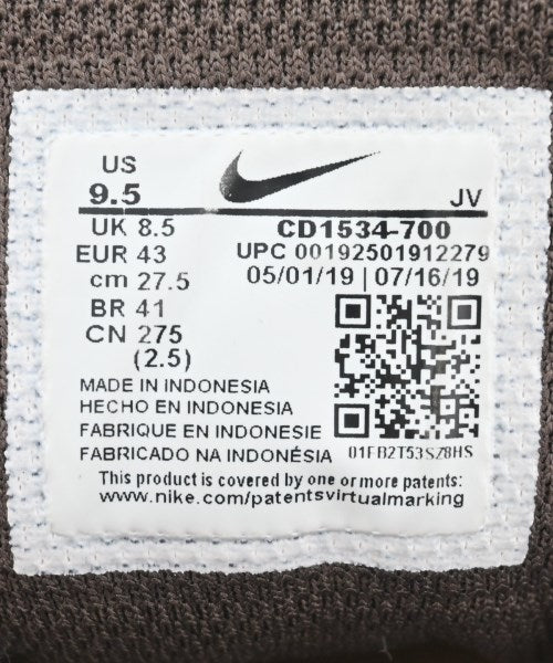 NIKE รองเท้าผ้าใบ