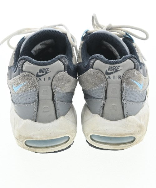 NIKE รองเท้าผ้าใบ