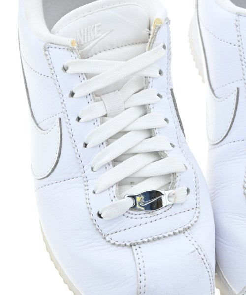 NIKE รองเท้าผ้าใบ