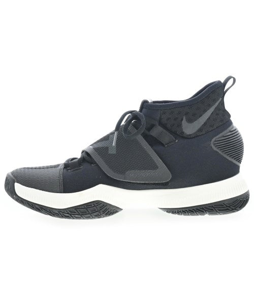NIKE รองเท้าผ้าใบ