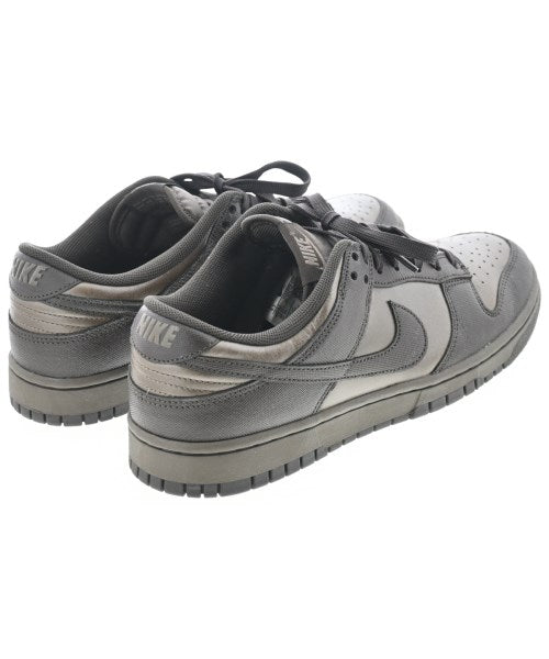 NIKE รองเท้าผ้าใบ