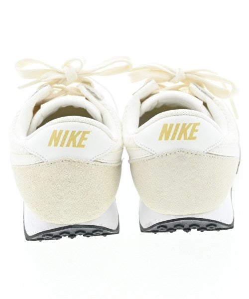 NIKE รองเท้าผ้าใบ