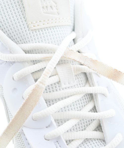 NIKE รองเท้าผ้าใบ
