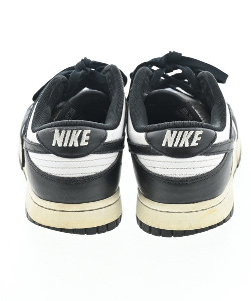 NIKE รองเท้าผ้าใบ