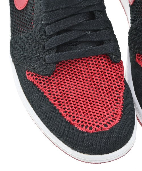 NIKE รองเท้าผ้าใบ