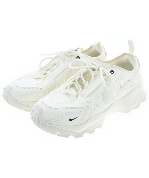 NIKE รองเท้าผ้าใบ