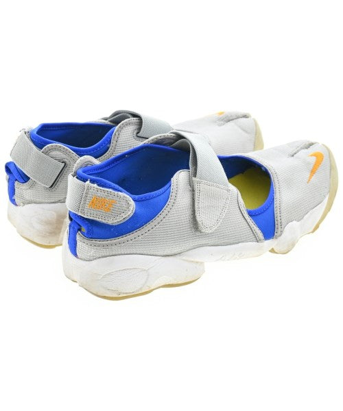 NIKE รองเท้าผ้าใบ