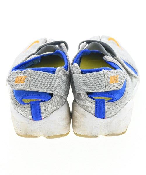 NIKE รองเท้าผ้าใบ