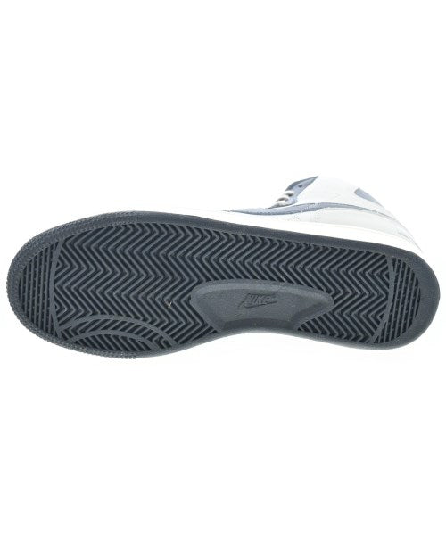 NIKE รองเท้าผ้าใบ