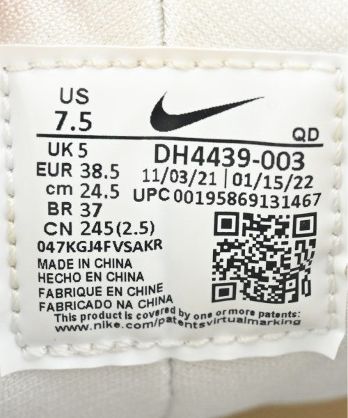 NIKE รองเท้าผ้าใบ