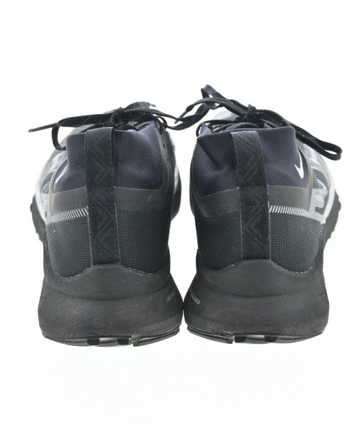 NIKE รองเท้าผ้าใบ