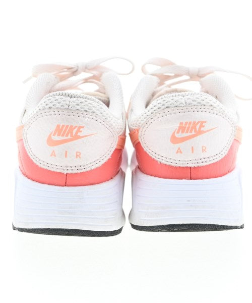 NIKE รองเท้าผ้าใบ