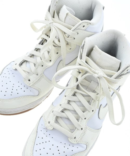 NIKE รองเท้าผ้าใบ