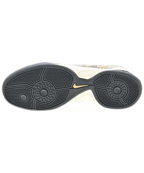 NIKE รองเท้าผ้าใบ