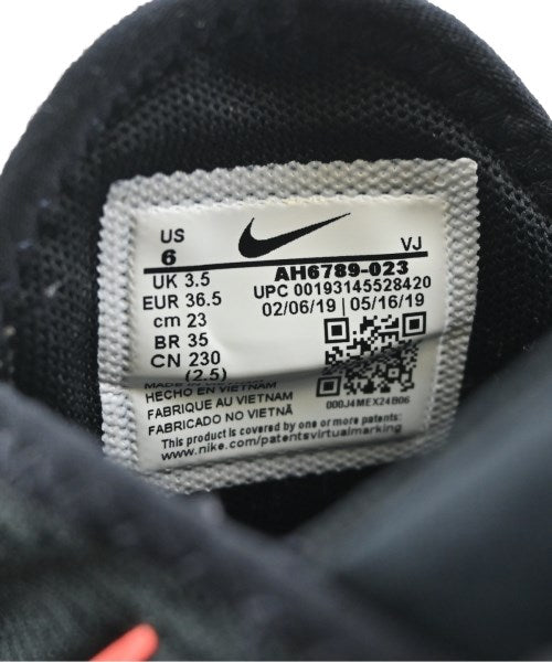 NIKE รองเท้าผ้าใบ