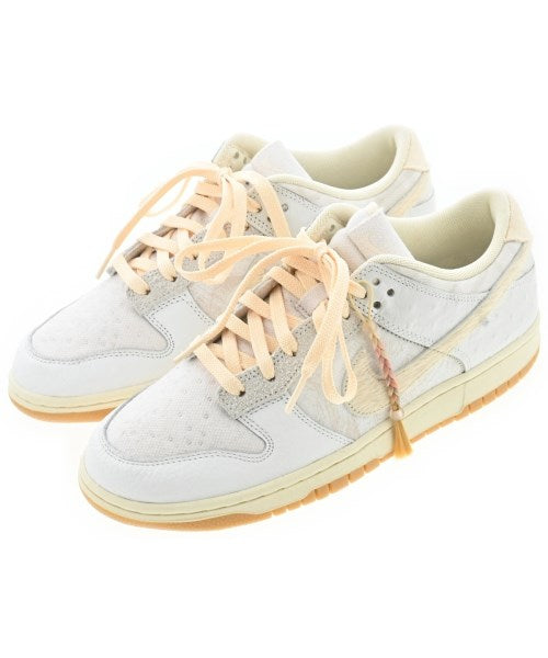 NIKE รองเท้าผ้าใบ