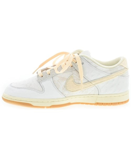 NIKE รองเท้าผ้าใบ