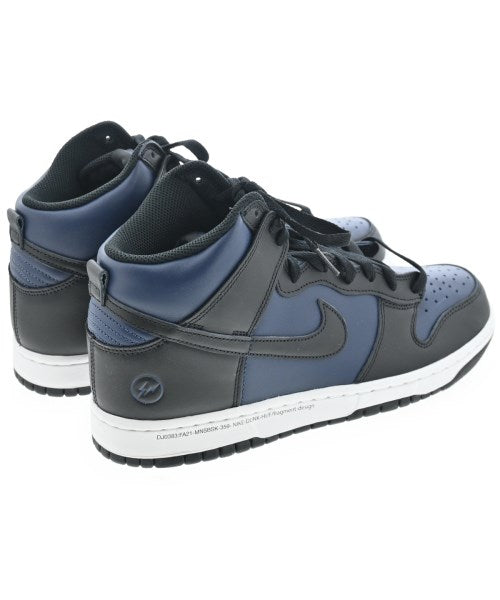 NIKE รองเท้าผ้าใบ