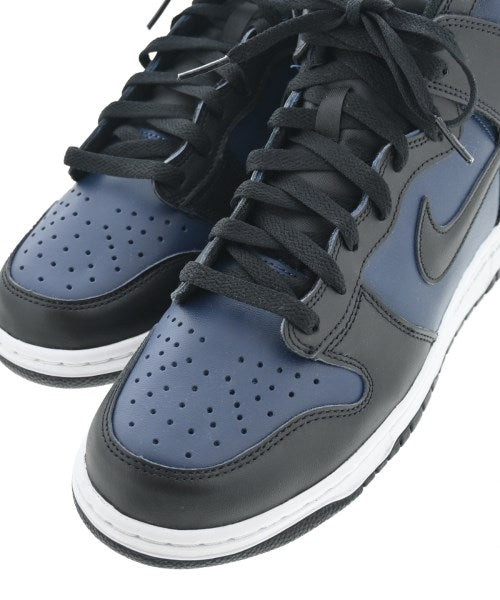 NIKE รองเท้าผ้าใบ