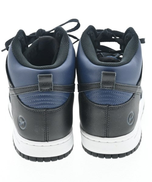 NIKE รองเท้าผ้าใบ