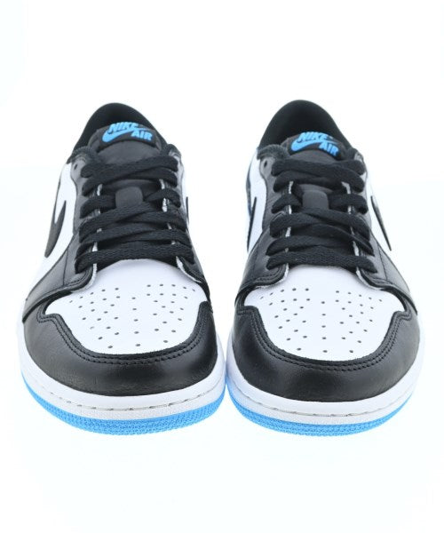 NIKE รองเท้าผ้าใบ