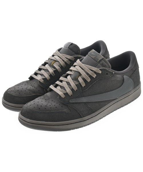 NIKE รองเท้าผ้าใบ