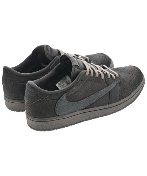 NIKE รองเท้าผ้าใบ